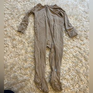 Posh peanut sand color zip up 9months